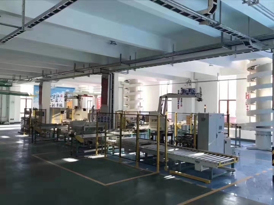 100NL/Min Robotic Bag Palletizer Industrial que empaqueta el sistema que empalieta automático del PLC